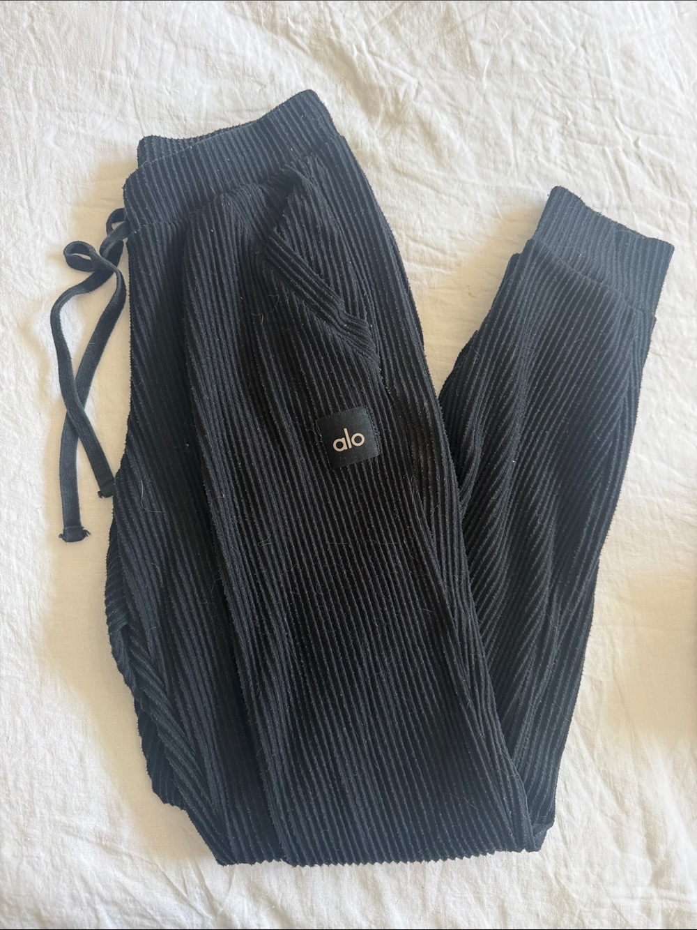ALO Yoga Black Ribbed Joggers Muse